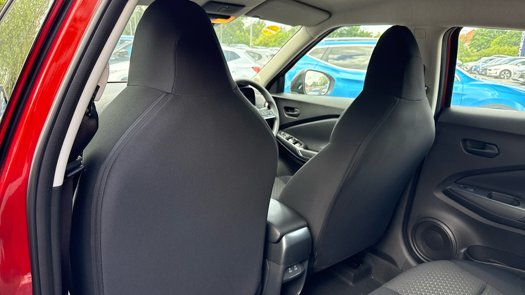 Nissan Juke 1.6 Hybrid Tekna Black #14