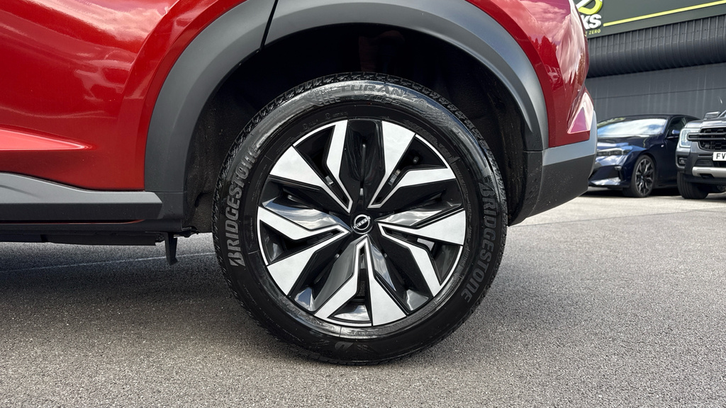 Nissan Juke 1.6 Hybrid Tekna Black #18