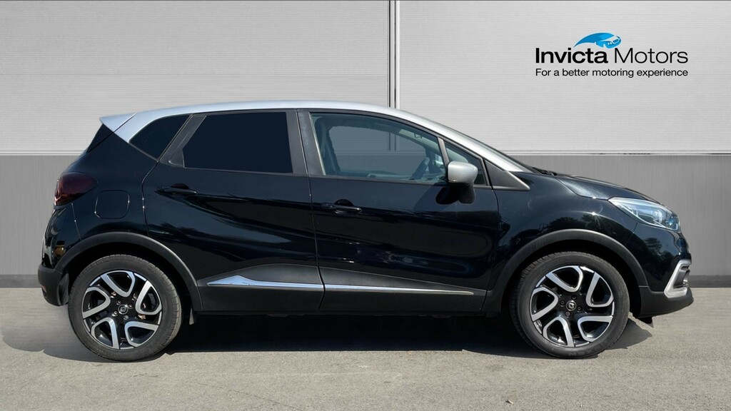 Renault Captur Iconic Black #2