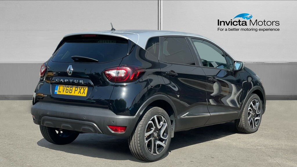 Renault Captur Iconic Black #3
