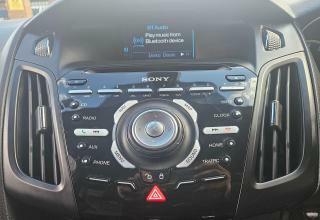 Ford Focus Hatchback Grey #33