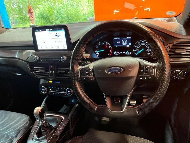 Ford Focus 1.0T Ecoboost St-line X Hatchback Manua YR19JYM Red #6