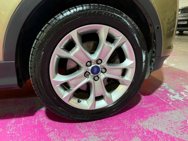 Ford Kuga 2.0 Tdci Titanium Awd Euro 5 White #25