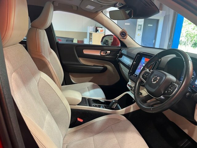Volvo XC40 2.0 D3 Momentum Suv Euro 6 S S Red #4