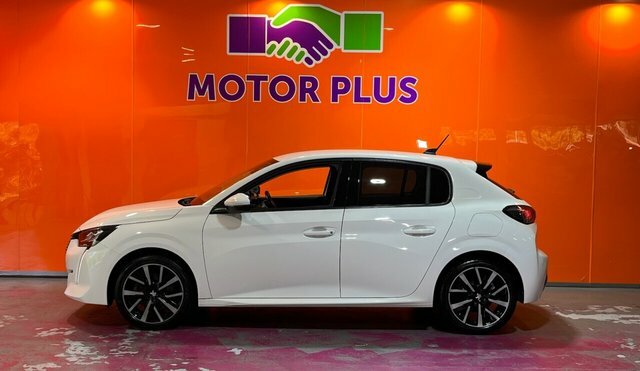Peugeot 208 1.2 Puretech Allure Premium Hatchback M KP70XHL White #2