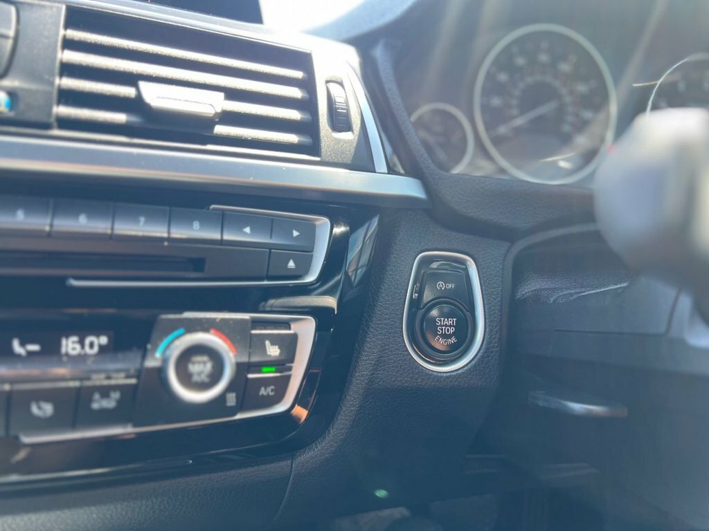 BMW 3 Series 2L M Sport MA67OSG White #5
