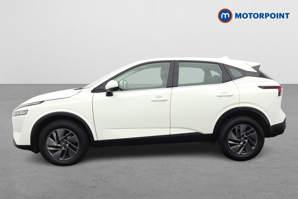 Nissan Qashqai 1.3 Dig-t Mh 158 Acenta Premium Xtronic FV23PXA White #4
