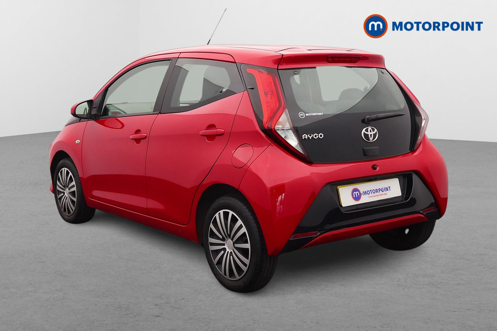 Toyota Aygo 1.0 Vvt-i X-play FN20UTK Red #5