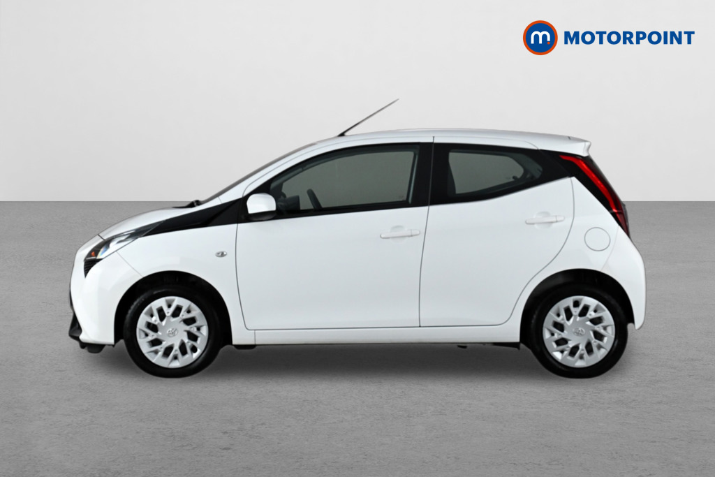 Toyota Aygo 1.0 Vvt-i X-play Tss X-shift LV71BWN White #4