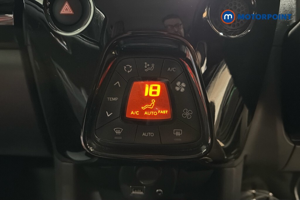 Peugeot 108 1.0 72 Collection Black #13