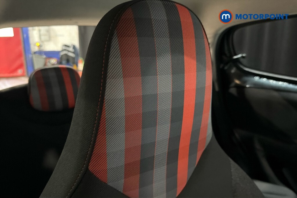 Peugeot 108 1.0 72 Collection Black #20