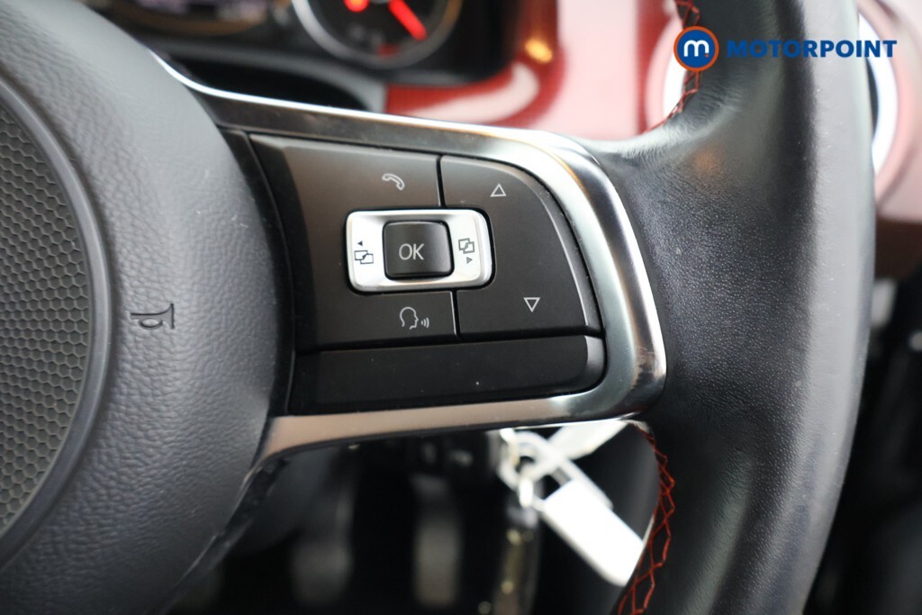 Volkswagen Up 1.0 Beats Black #12