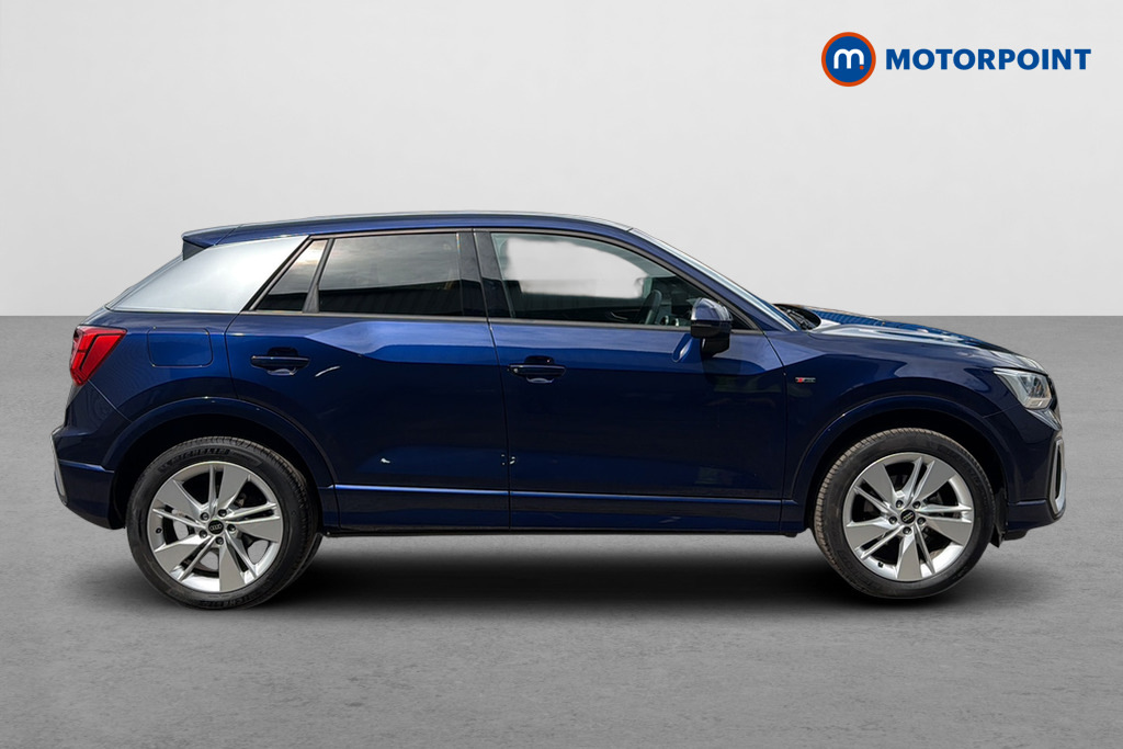 Audi Q2 35 Tfsi S Line S Tronic RK74FEG Blue #4
