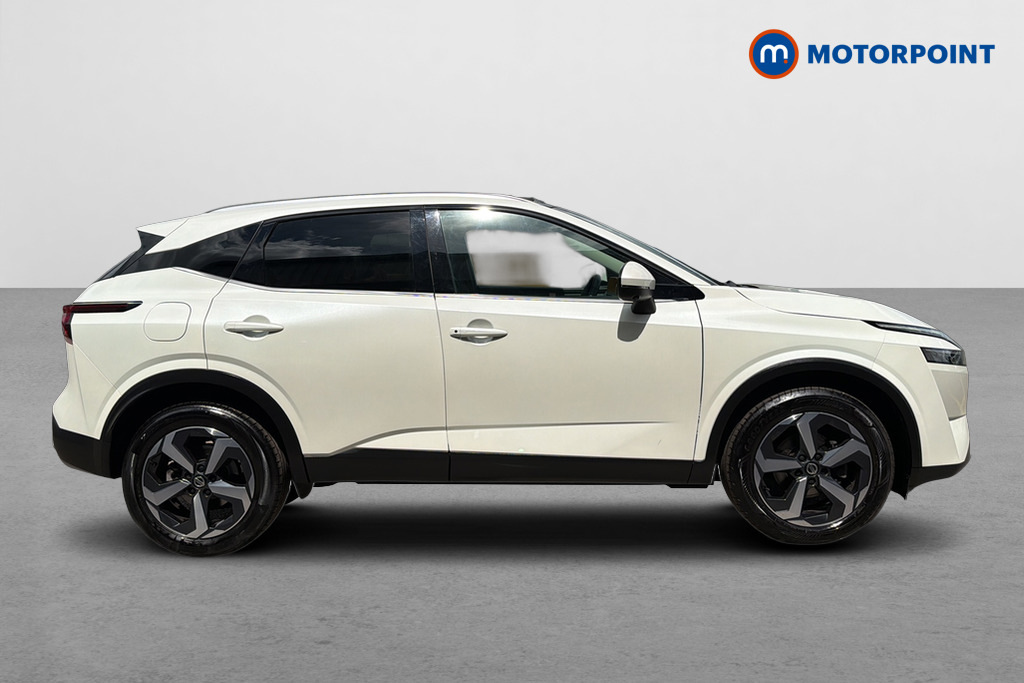 Nissan Qashqai 1.3 Dig-t Mh Premiere Edition EY71HYG White #4