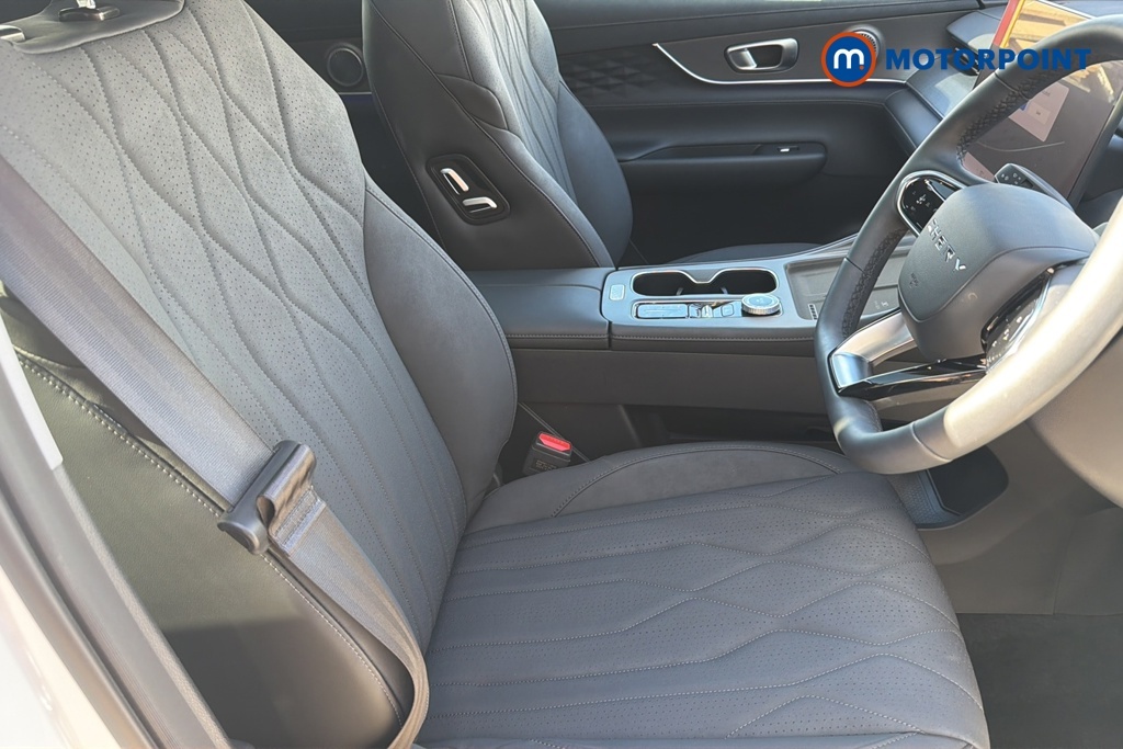 Chery Tiggo 8 1.5T Phev Aspire Dht Black #26