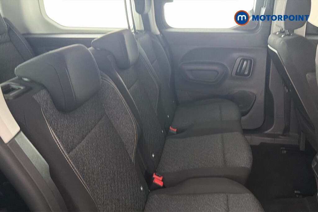 Peugeot e-Rifter Mpv Green #28