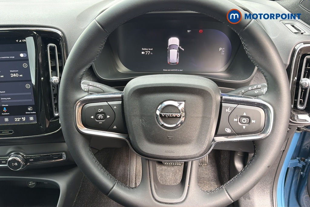 Volvo EX40 Core, Single Motor Extended Range, Black #10
