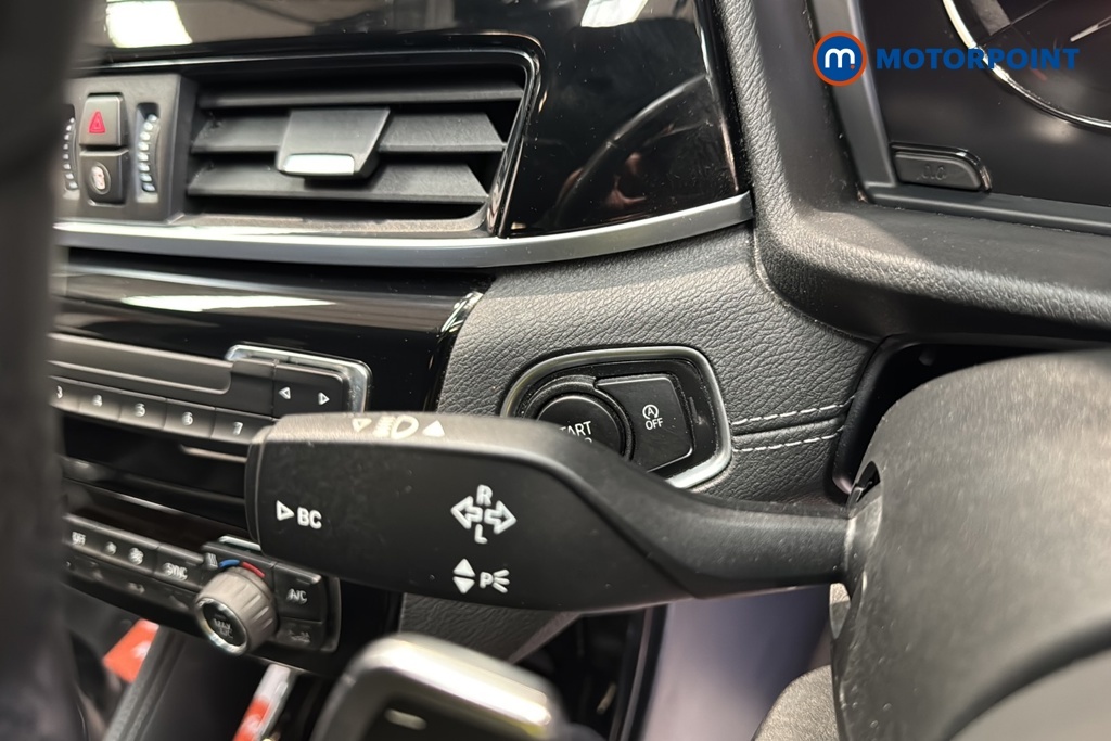 BMW X1 Sdrive 18D Xline Step White #13
