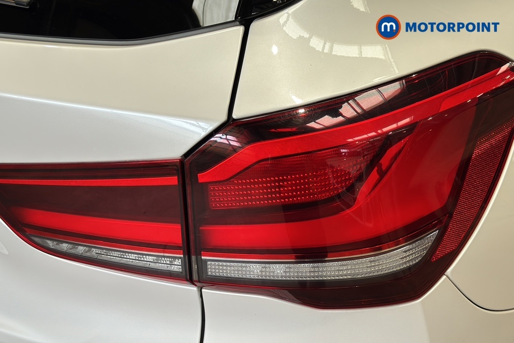 BMW X1 Sdrive 18D Xline Step White #31