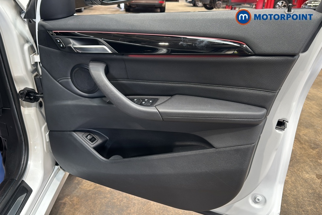 BMW X1 Sdrive 18D Xline Step White #21