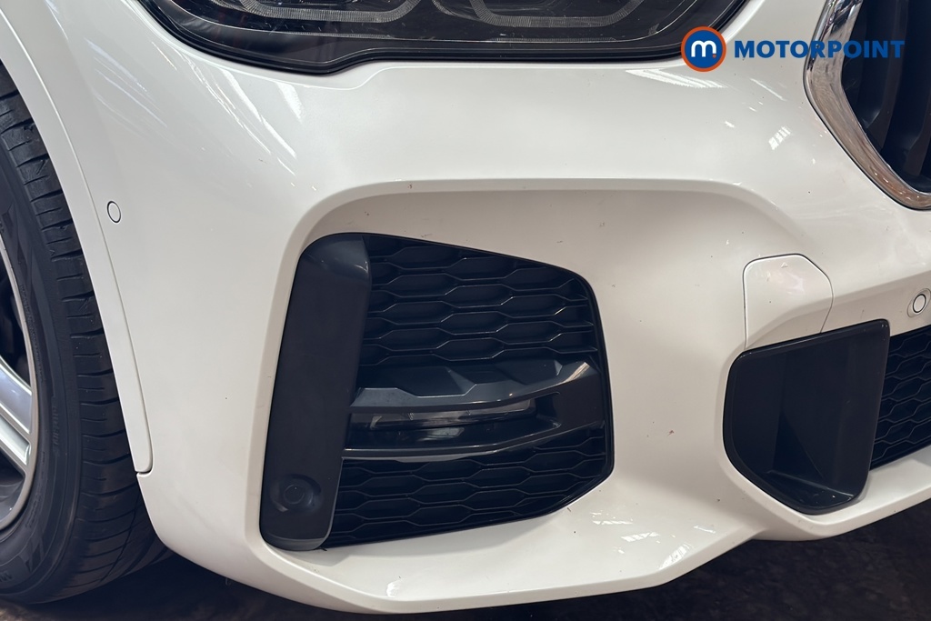 BMW X1 Sdrive 18D Xline Step White #32