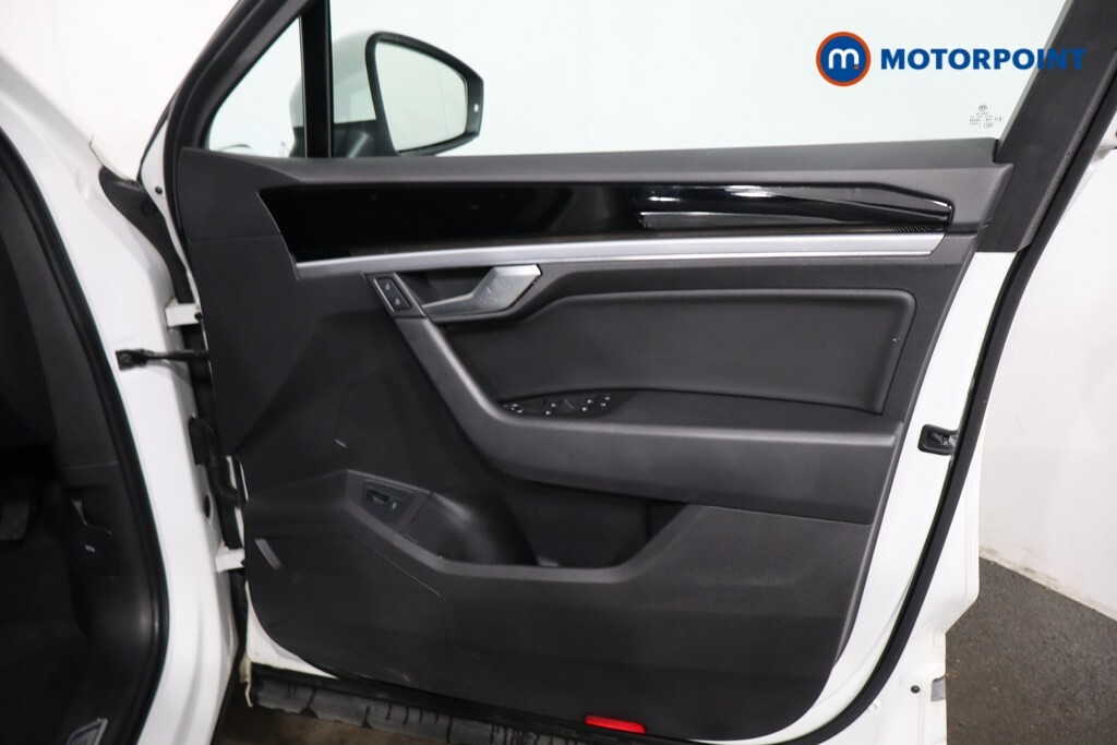Volkswagen Touareg 3.0 V6 Tdi 4Motion 231 R-line Tech Tip White #32