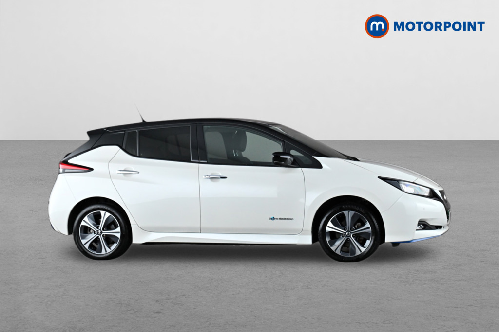 Nissan Leaf Tekna Red #8