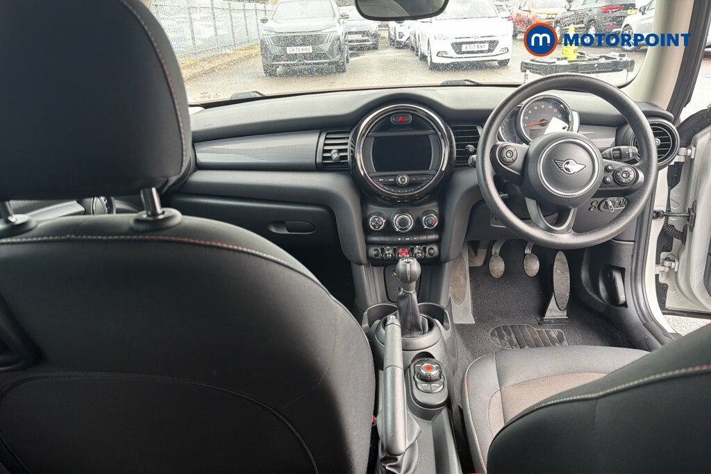 Mini Hatch 1.5 Cooper Classic II Brown #9