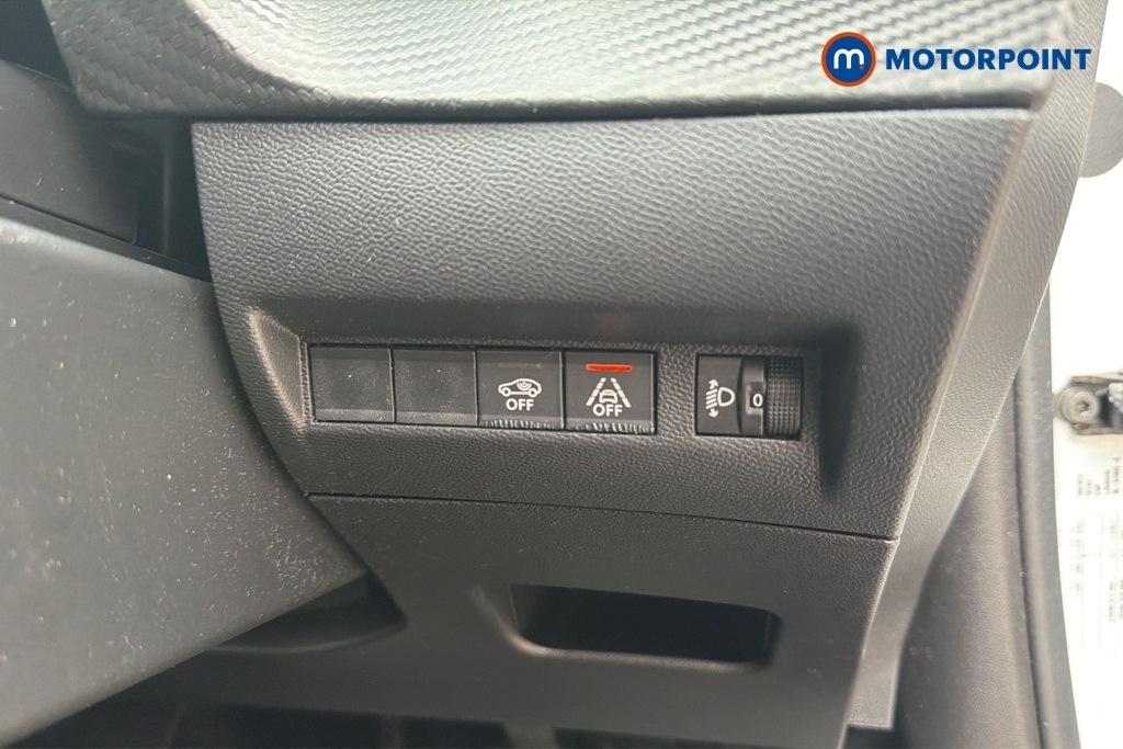 Peugeot 2008 1.2 Puretech 130 Gt Line Eat8 Red #17