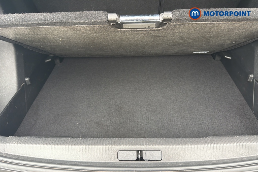 Peugeot 2008 1.2 Puretech 130 Gt Line Eat8 Red #28