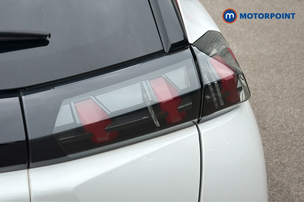 Peugeot 2008 1.2 Puretech 130 Gt Line Eat8 Red #29