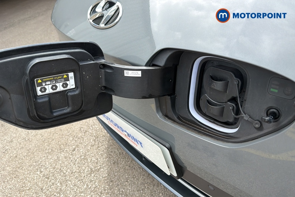 Hyundai Kona 64Kwh Premium Suv 10.5Kw Charge Red #38