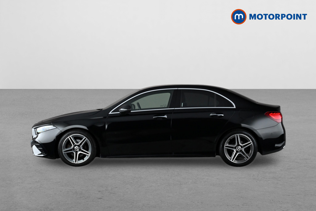 Mercedes-Benz A Class A180 Amg Line Executive GU73XPT Black #4