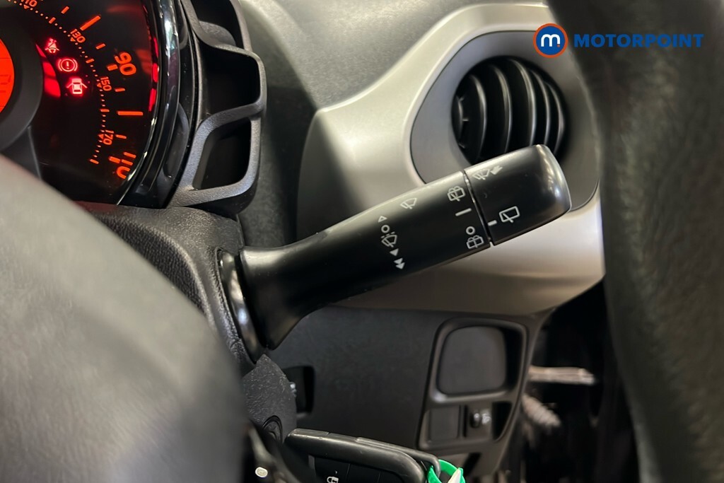 Peugeot 108 Allure White #15