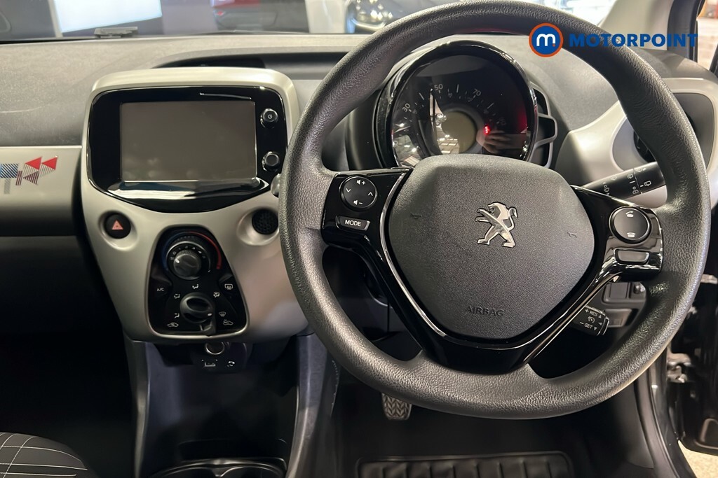 Peugeot 108 Allure White #10