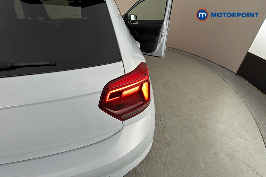 Volkswagen Polo 1.0 Evo 80 Beats White #32