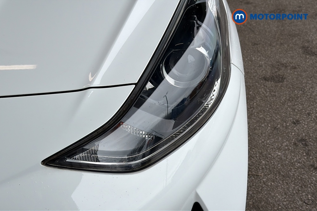 Hyundai I10 1.0 Se White #29