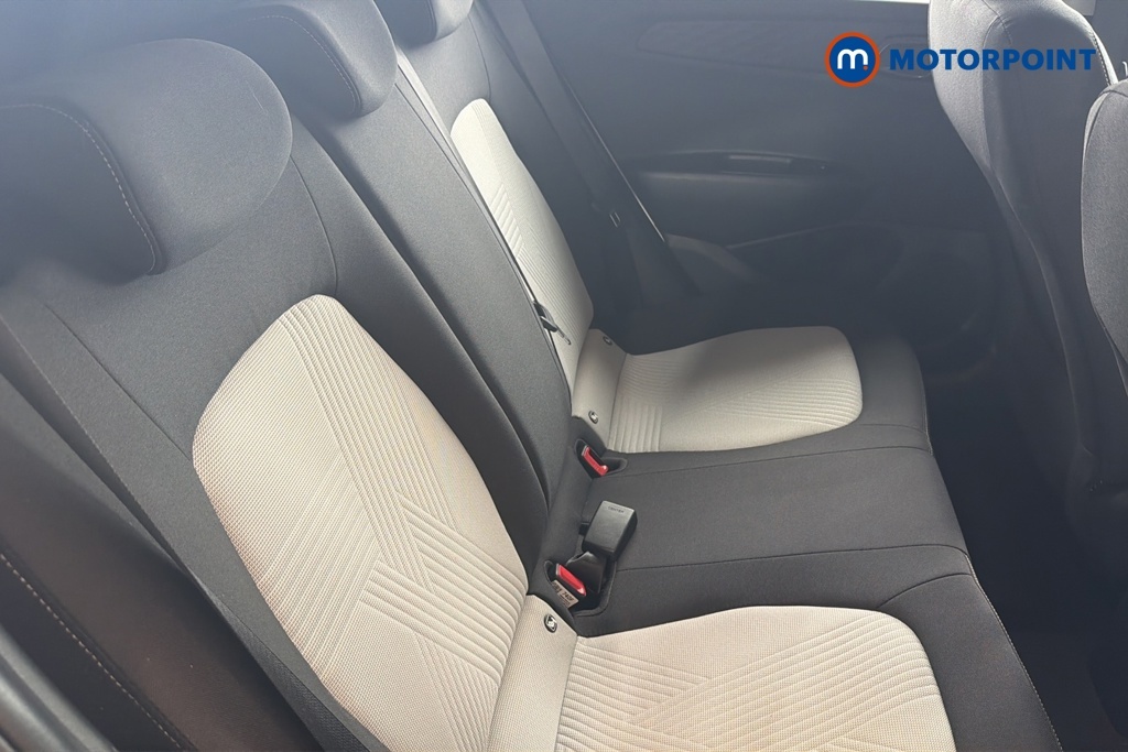 Hyundai I10 1.0 Se White #23