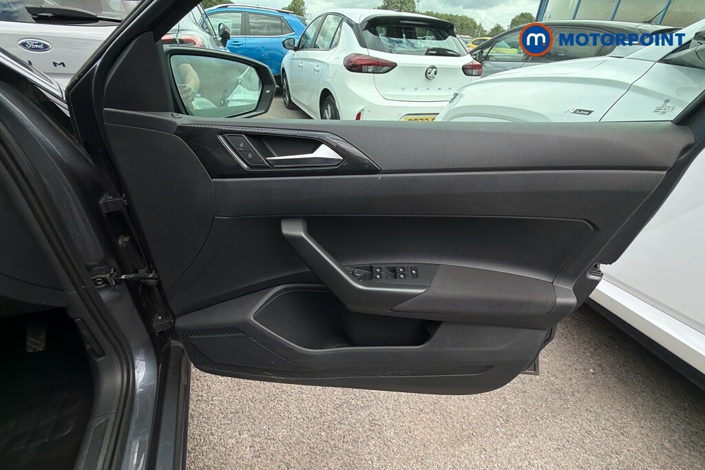 Volkswagen Polo 1.0 Tsi R-line Grey #16