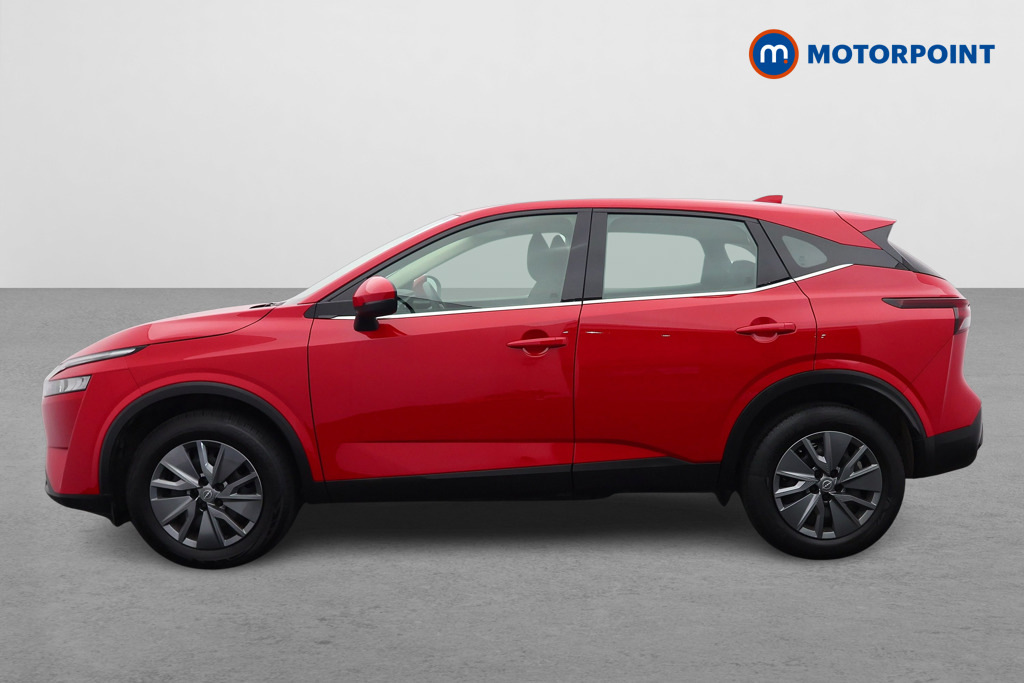 Nissan Qashqai 1.3 Dig-t Mh Visia DL22MXK Red #4