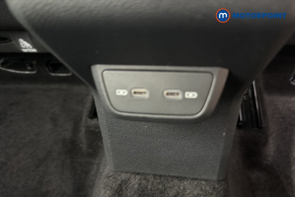 Volkswagen Polo 1.0 Life Black #29