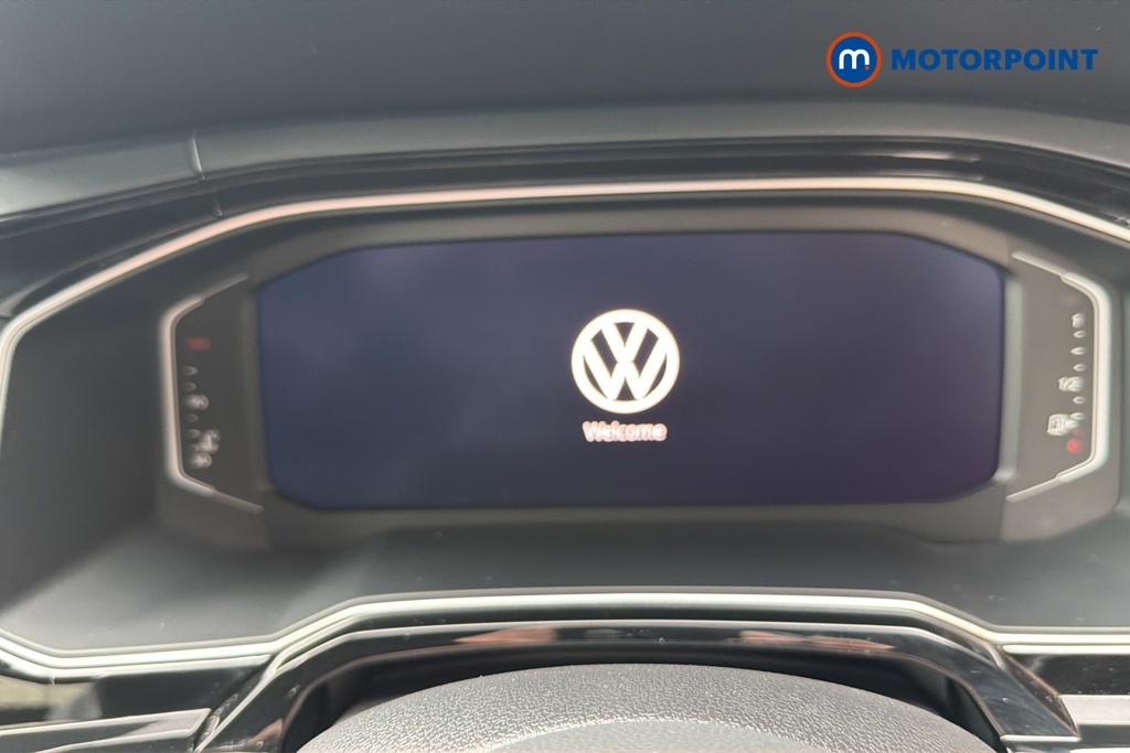 Volkswagen Polo 1.0 Life Black #15