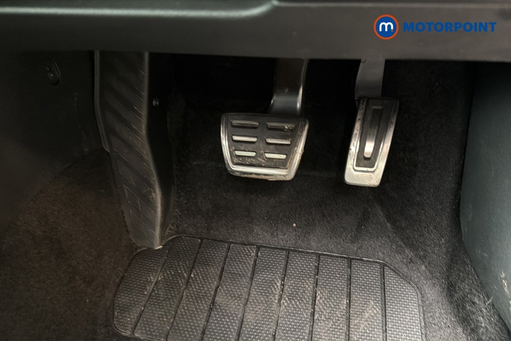 Volkswagen Polo 1.0 Life Black #26