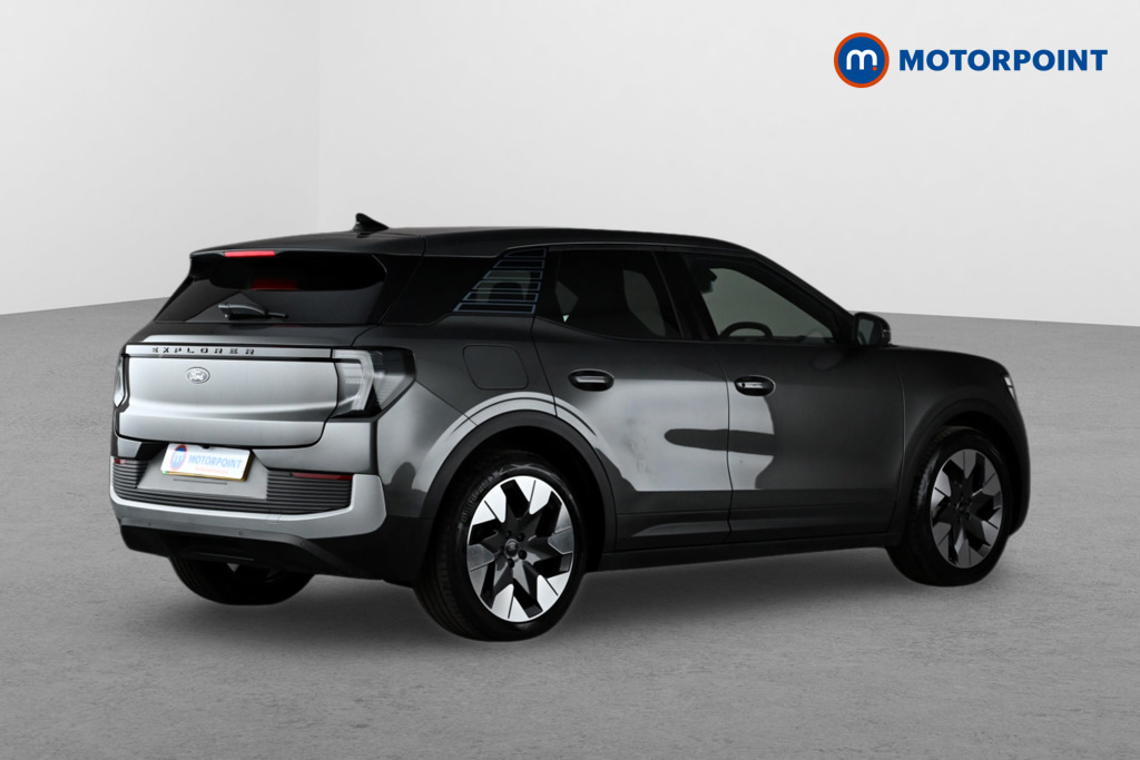 Ford Explorer Style Black #7