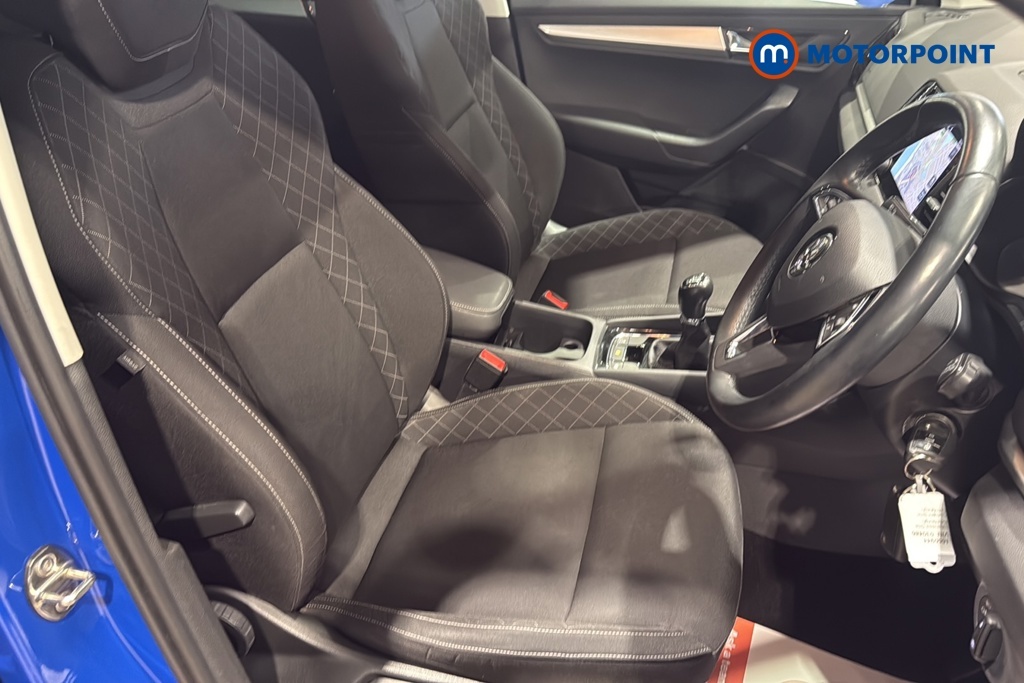 Skoda Karoq Suv Black #26