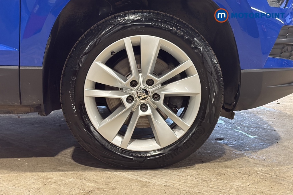 Skoda Karoq Suv Black #39