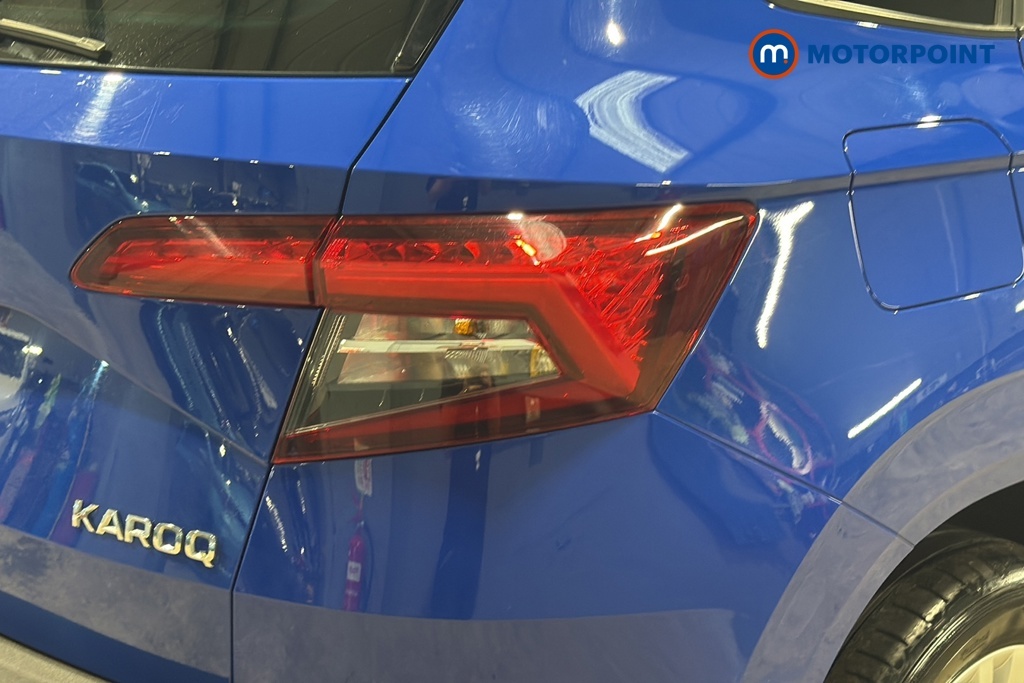 Skoda Karoq Suv Black #33