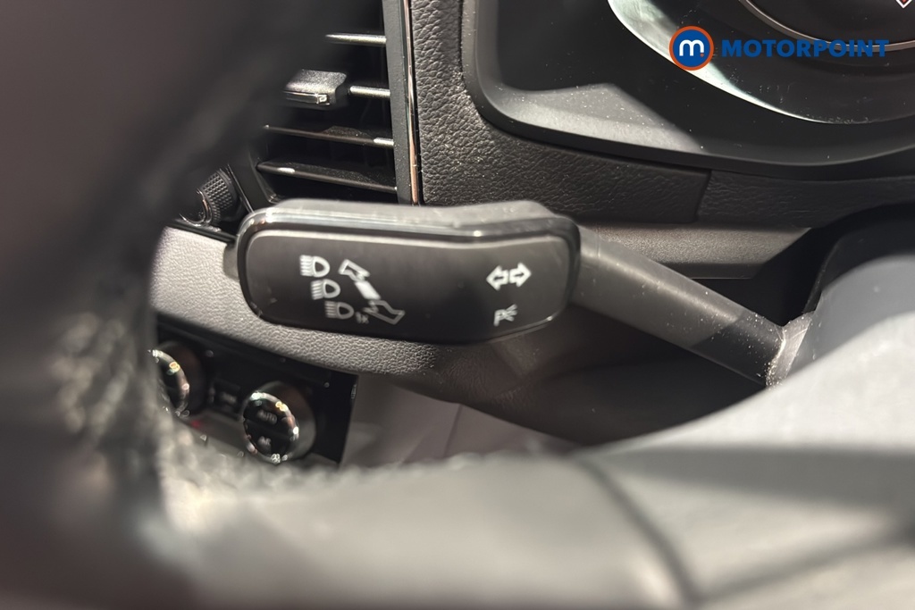 Skoda Karoq Suv Black #13