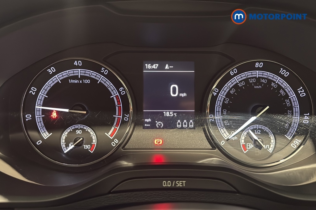 Skoda Karoq Suv Black #15