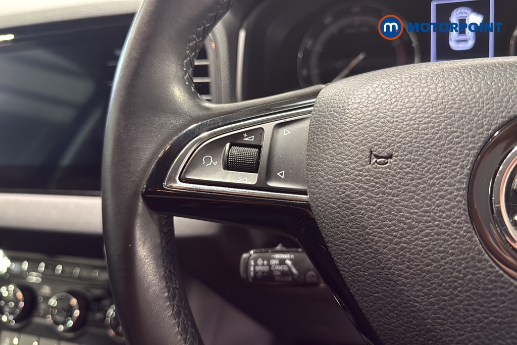Skoda Karoq Suv Black #12